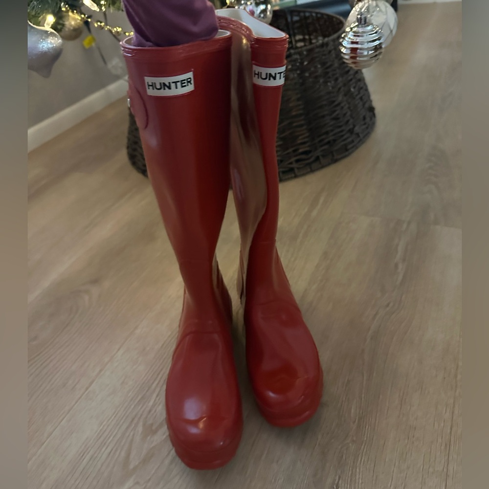 Hunter Red Tall Gloss Rain Boots